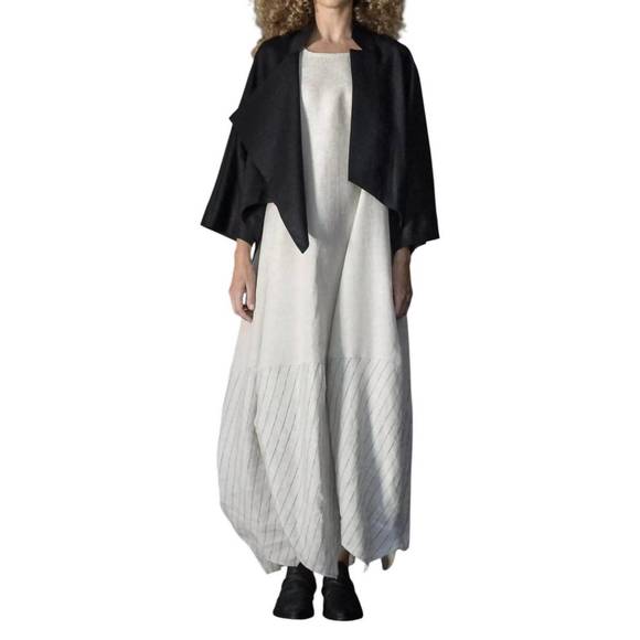 NEW AMMA BY KEDEM SASSON asymmetrical short linen jacket in black